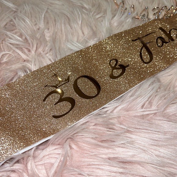 30 & Fabulous Rose Gold Birthday Sash + Crown Set - Picture 2 of 5